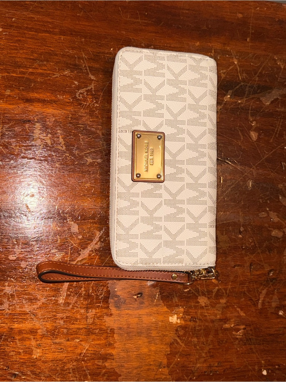 Michael Kors Signature Zip Around Wallet/Wristlet – Vanilla & Acorn